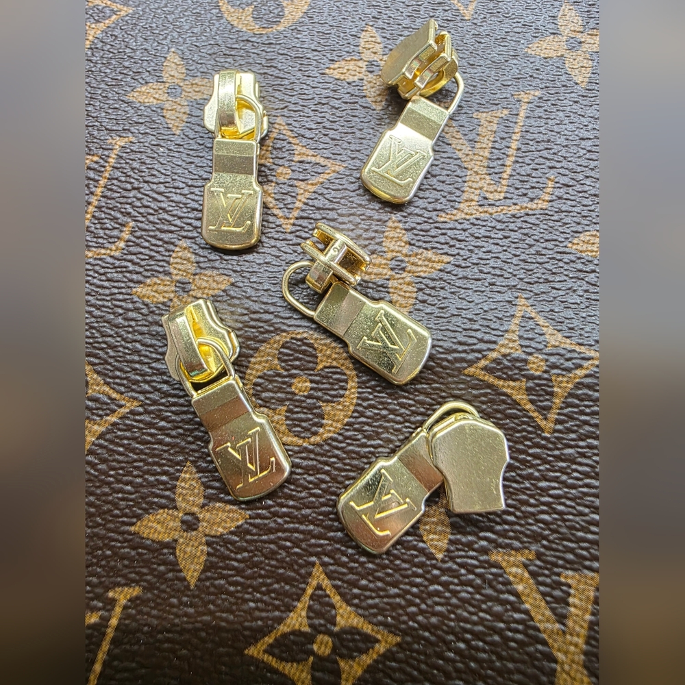 Louis Vuitton Gold Zipper Pulls Large